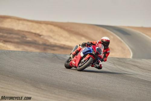 2021 Honda CBR1000RR-R Fireblade SP Video Review