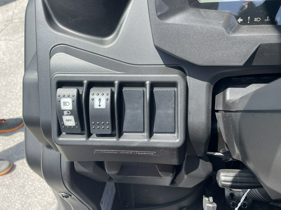 2023 Can-Am Defender X Mr With Doors HD10