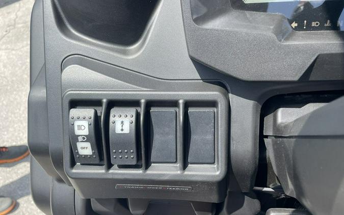 2023 Can-Am Defender X Mr With Doors HD10