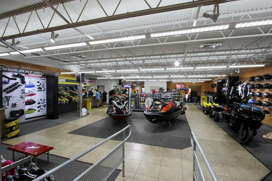 2023 Can-Am Defender X Mr With Doors HD10