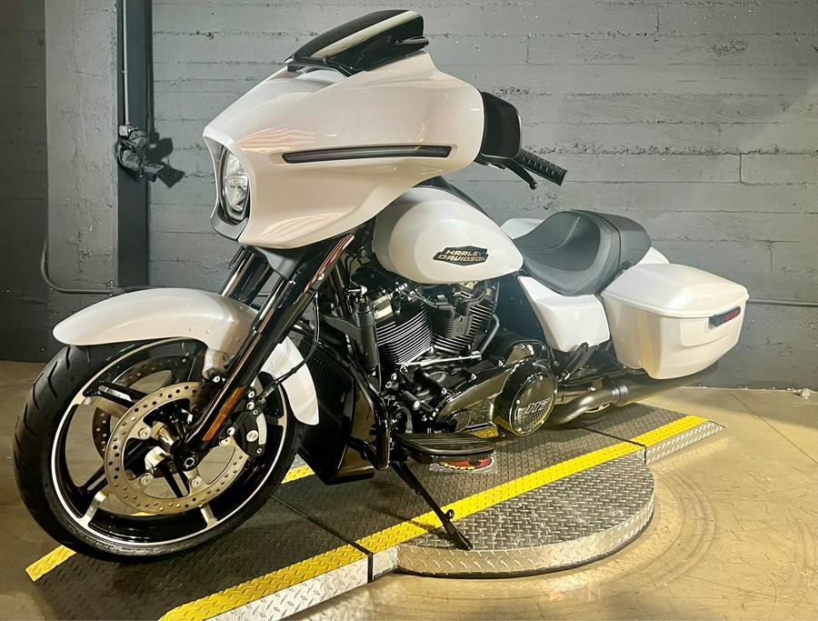 2024 Harley-Davidson Street Glide