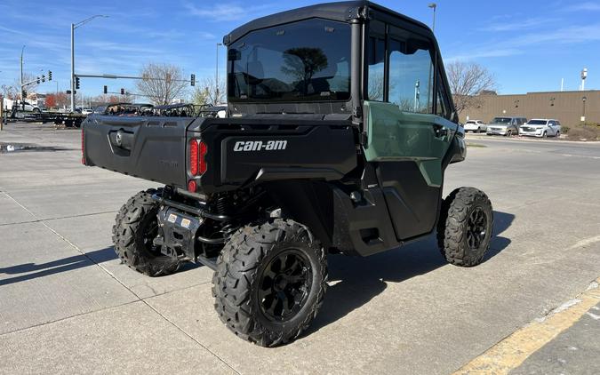 2026 Can-Am Defender DPS Cab