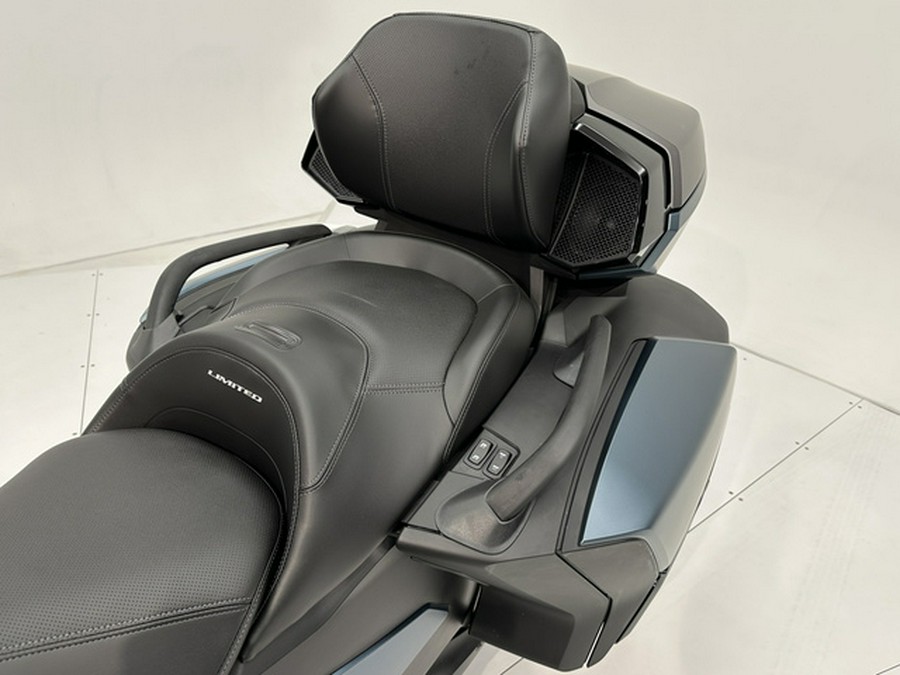 2026 Can-AM RT Limited (SE6)