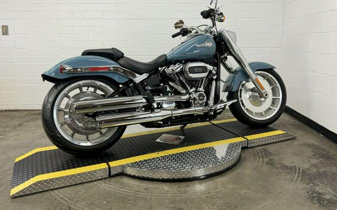 2024 Harley-Davidson Fat Boy 114 SHARKSKIN BLUE