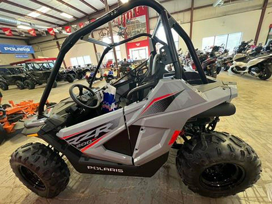 2024 Polaris RZR 200 EFI