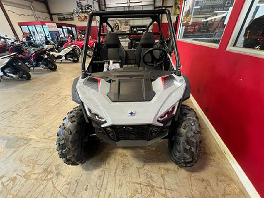 2024 Polaris RZR 200 EFI