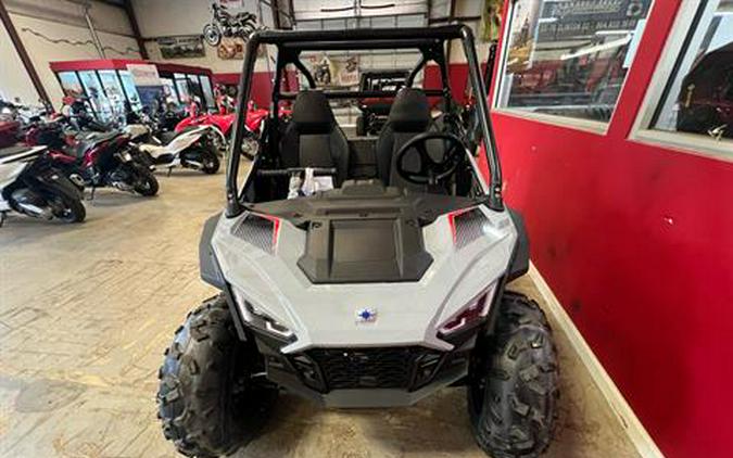 2024 Polaris RZR 200 EFI