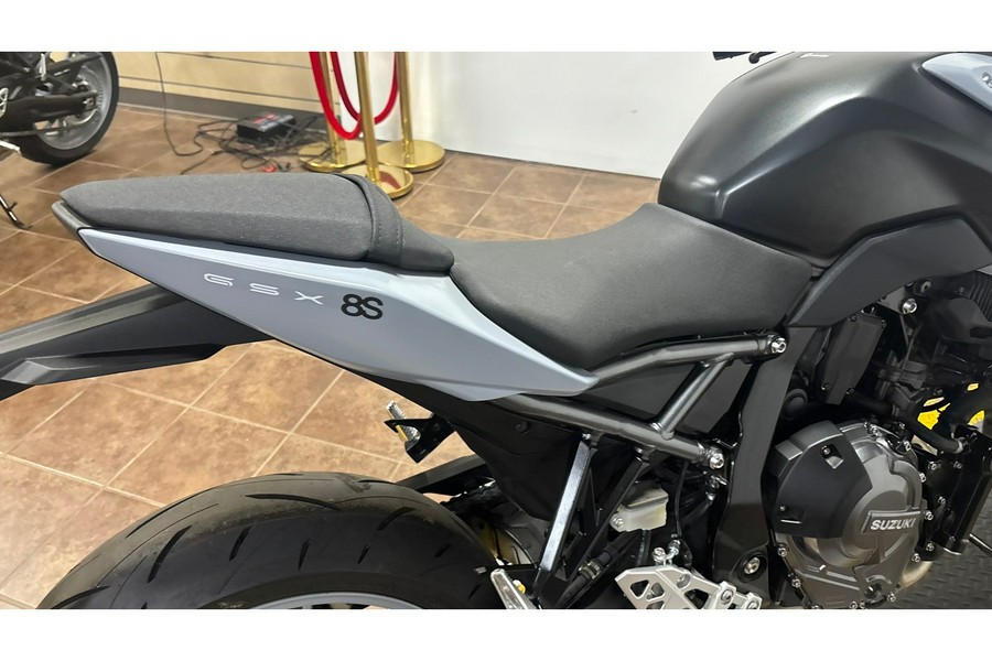2024 GSX-8S - Suzuki