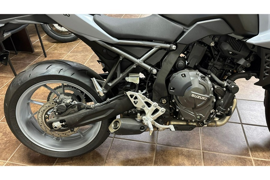 2024 Suzuki GSX-8S