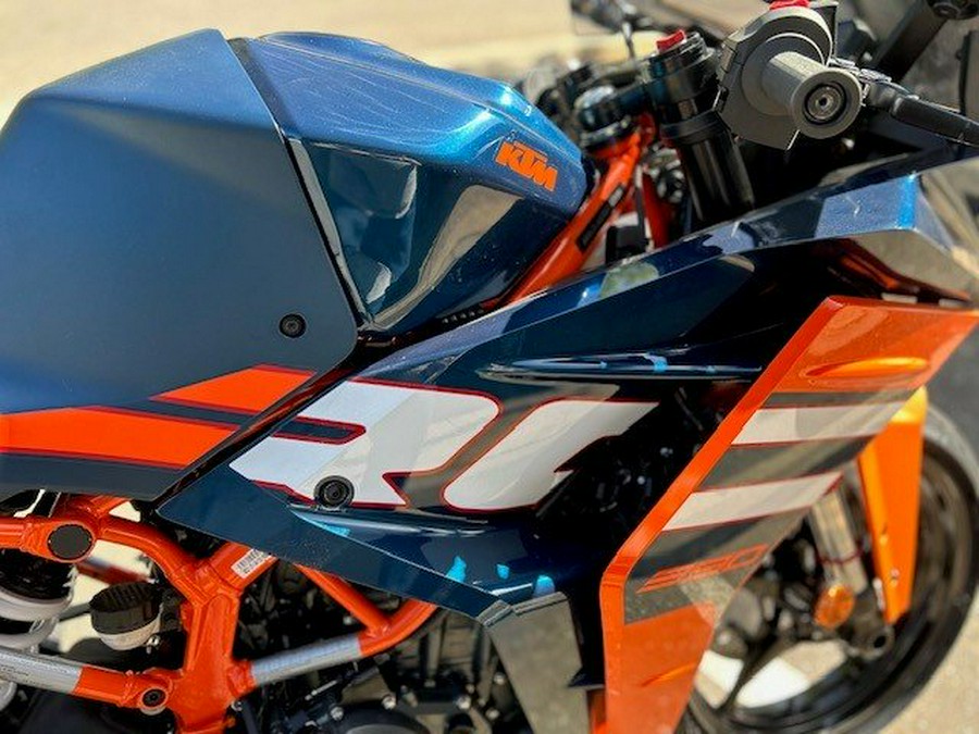 2024 KTM RC390