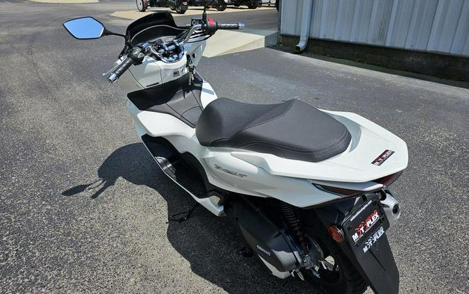 2022 Honda® PCX ABS