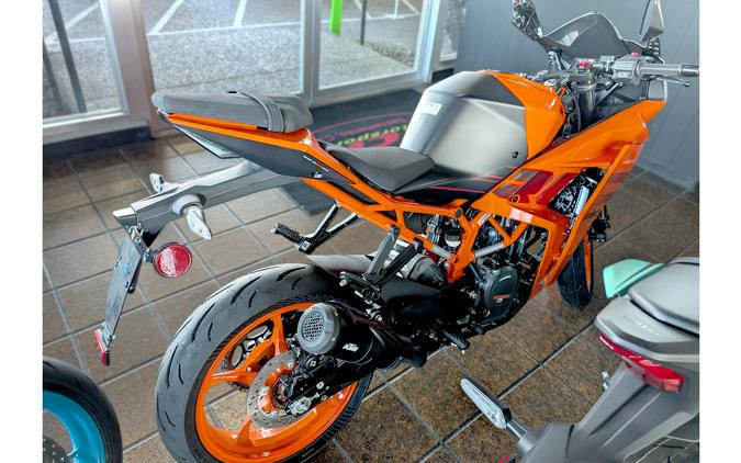 2024 KTM RC390