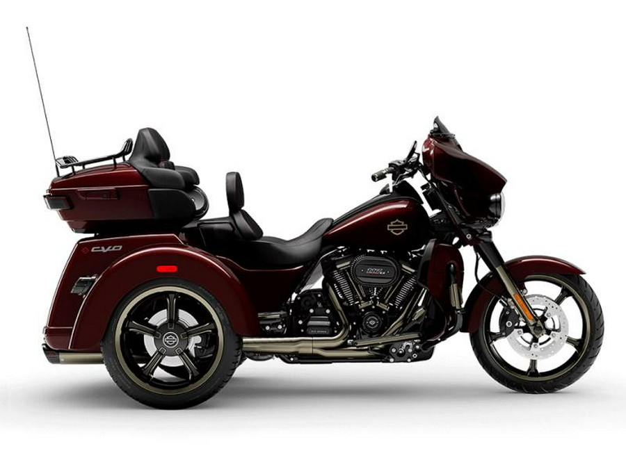 2021 Harley-Davidson® FLHTCUTGSE - CVO™ Tri Glide®