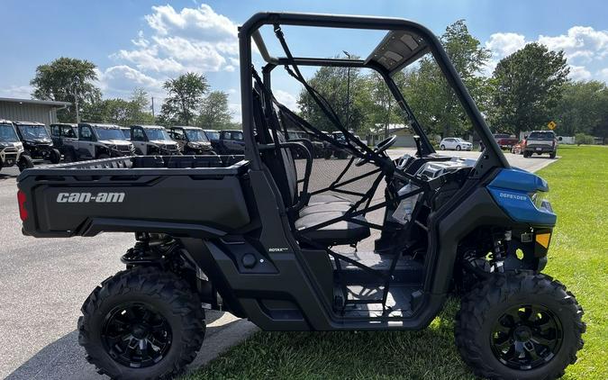 2023 Can-Am® Defender DPS HD10 Oxford Blue