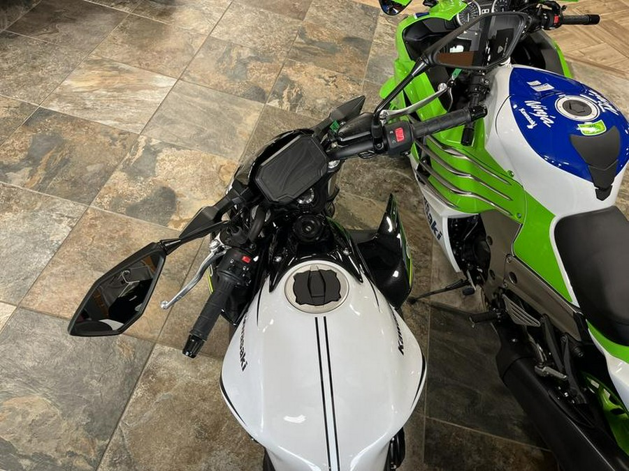 2021 Kawasaki Z650 ABS Pearl Blizzard White/Metallic Spark Black