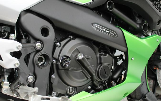 2024 Kawasaki Z7 Hybrid ABS