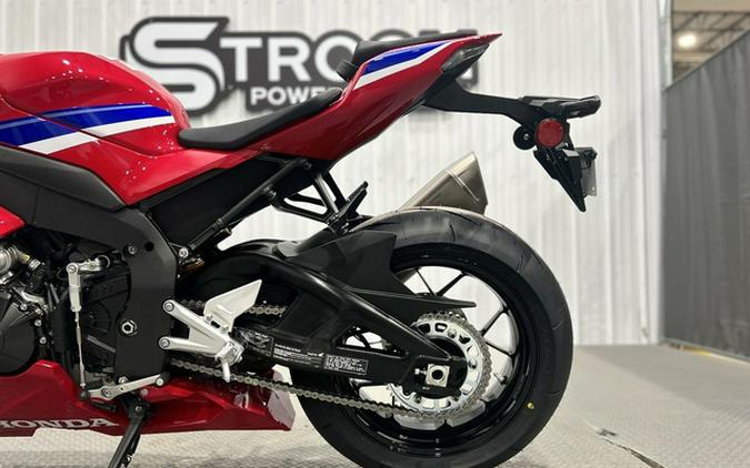 2026 Honda CBR1000RR-R Fireblade SP