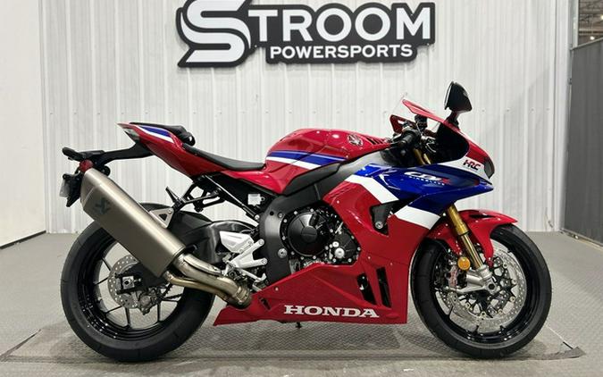 2026 Honda CBR1000RR-R Fireblade SP