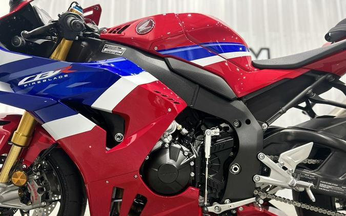 2026 Honda CBR1000RR-R Fireblade SP