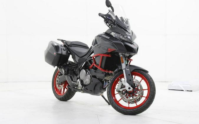 2022 Ducati Multistrada V2 S Street Grey