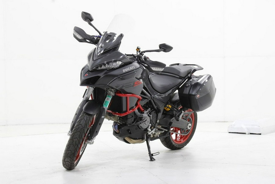 2022 Ducati Multistrada V2 S Street Grey