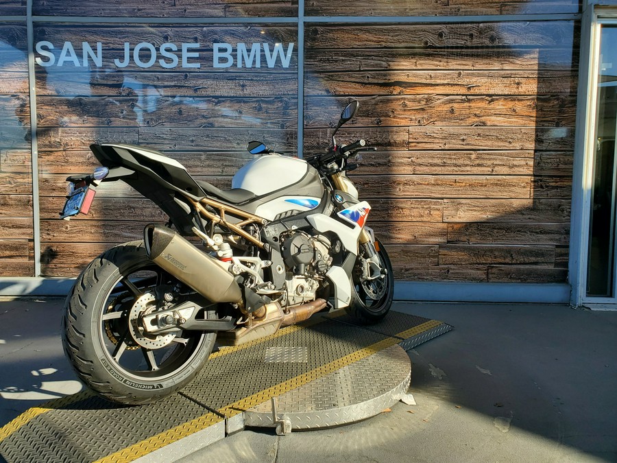 2022 BMW S 1000 R