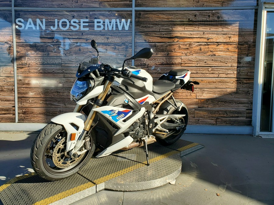 2022 BMW S 1000 R