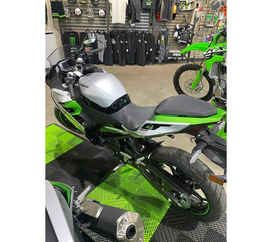2024 Kawasaki Ninja e-1 ABS