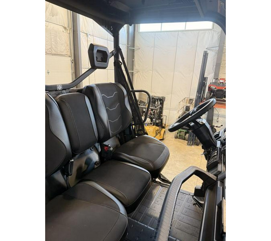 2026 Can-Am® Defender XT HD9