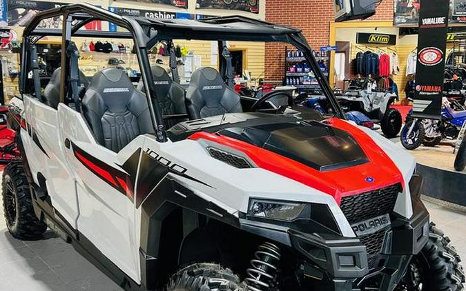 2025 Polaris® General 4 1000 Sport