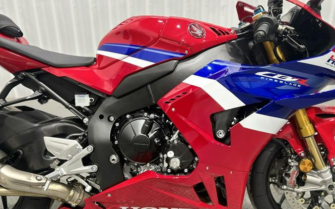 2026 Honda CBR1000RR-R Fireblade SP