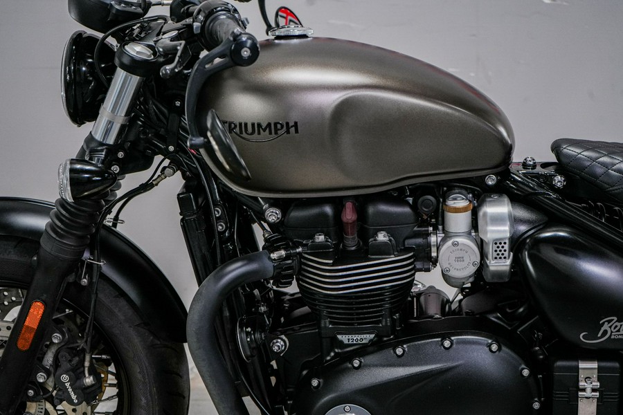 2020 Triumph Bonneville Bobber Black