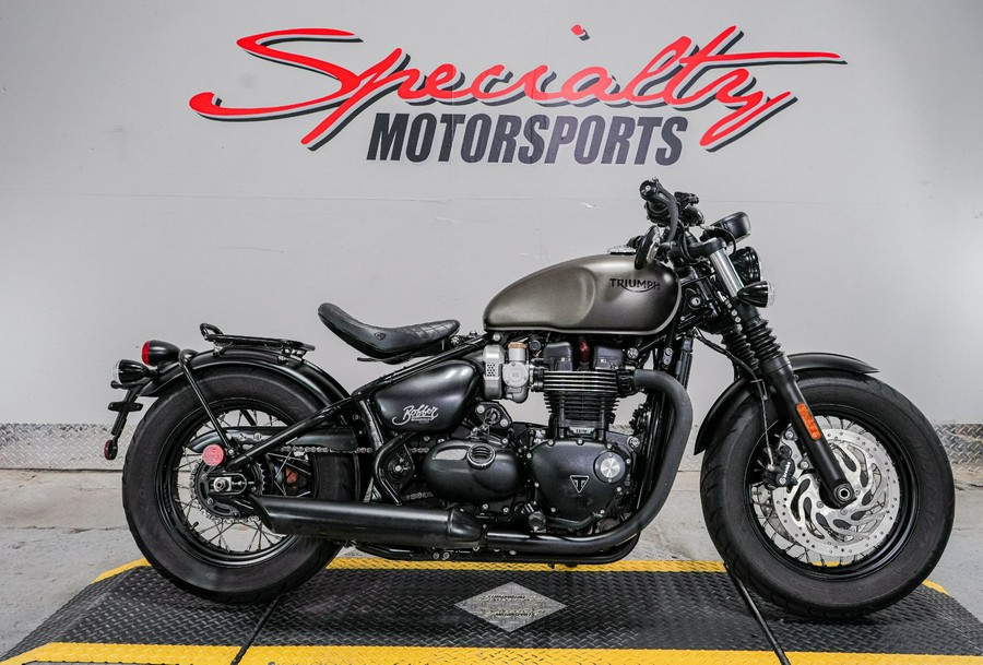 2020 Triumph Bonneville Bobber Black