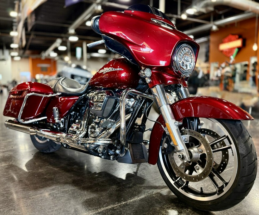 2017 Harley-Davidson® Street Glide® Special Velocity Red Sunglo