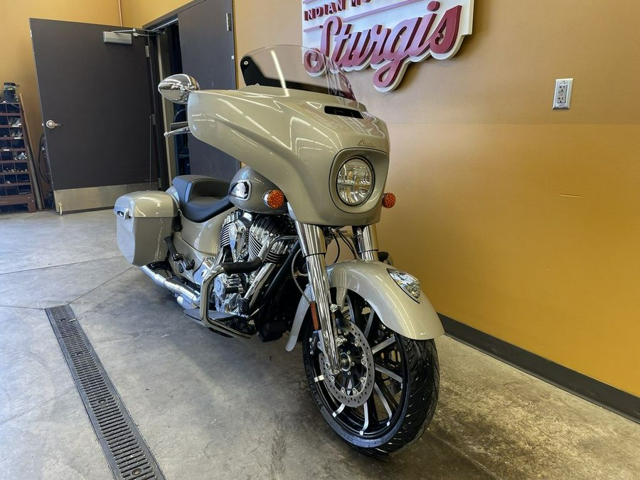 2022 Indian Motorcycle® Chieftain® Limited Silver Quartz Metallic