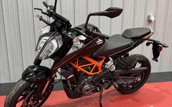 2023 KTM 390 Duke