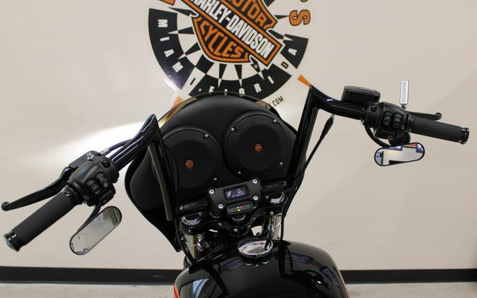 FXBBS 2022 Street Bob 114