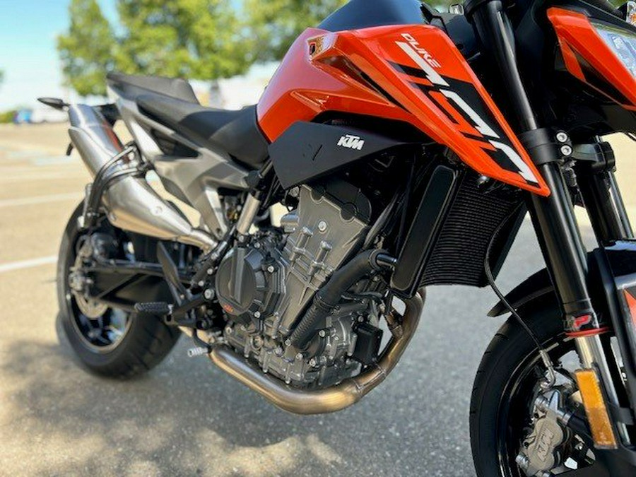 2024 KTM 790DUKE