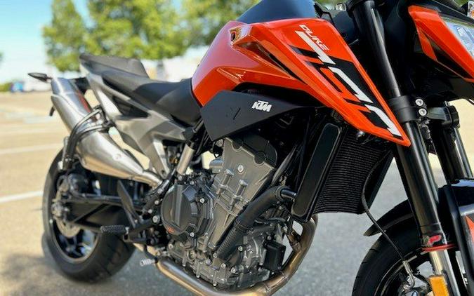 2024 KTM 790DUKE