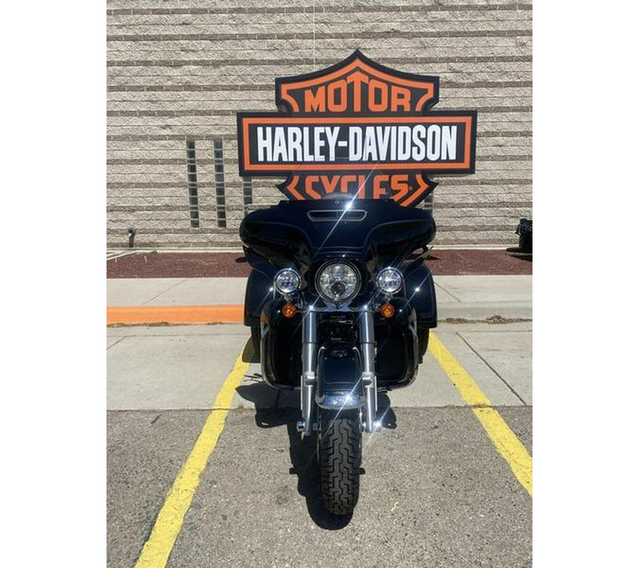 2024 Harley-Davidson® FLHTCUTG - Tri Glide® Ultra