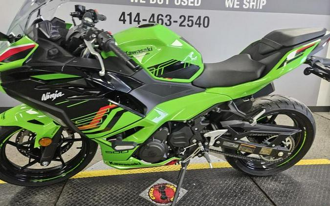 2024 Kawasaki Ninja® 500 KRT Edition SE ABS