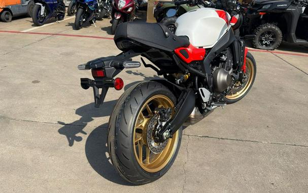 2026 Yamaha XSR900