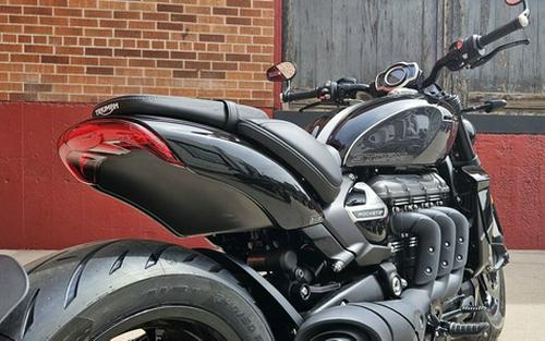2026 Triumph Rocket 3 Storm R Sapphire BlackGranite