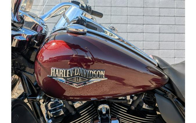 2018 Road King® - Color Option - Harley-Davidson®