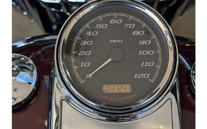 2018 Road King® - Color Option - Harley-Davidson®