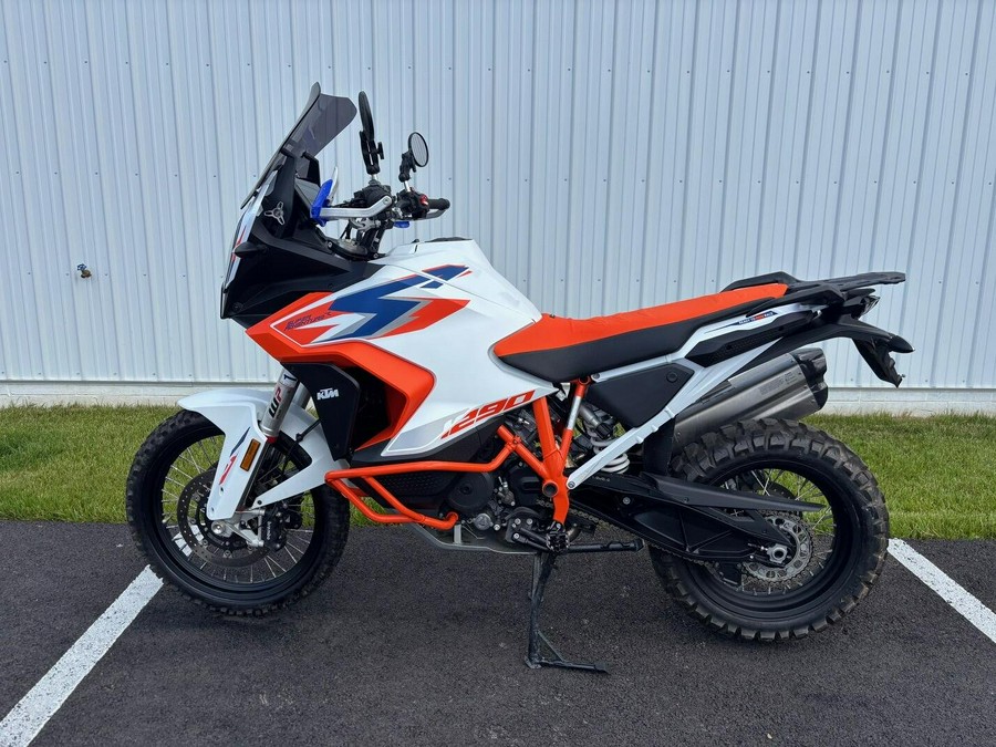 2024 KTM Super Adventure