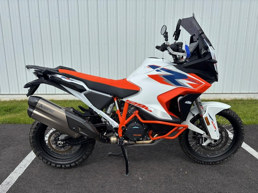 2024 KTM Super Adventure
