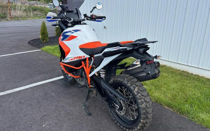 2024 KTM Super Adventure