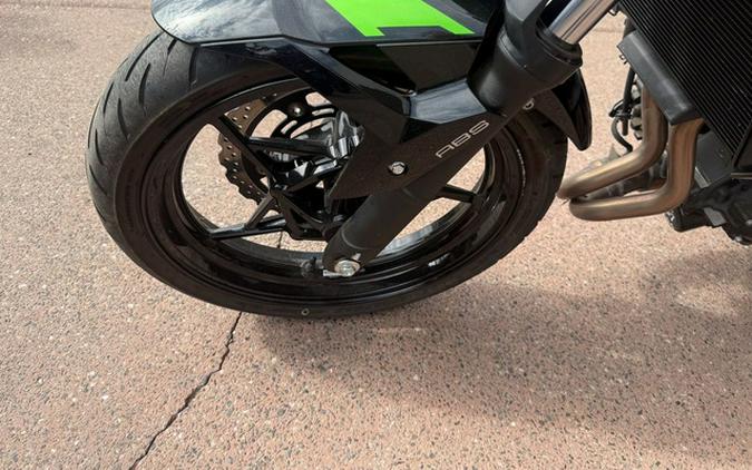 2022 Kawasaki Z400 ABS