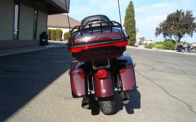 2022 Harley-Davidson® Ultra Limited Midnight Crimson/Vivid Black - Black Finish